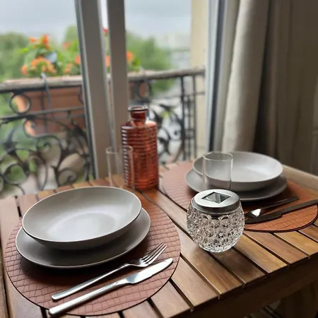 Le Langlier Apartment *