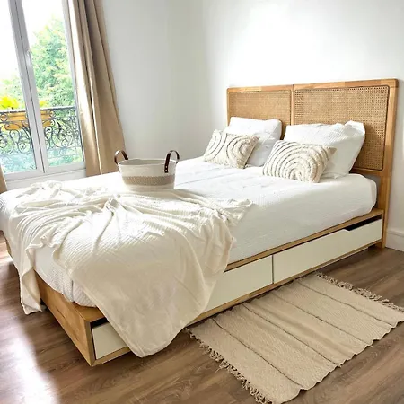 Le Langlier Apartment *